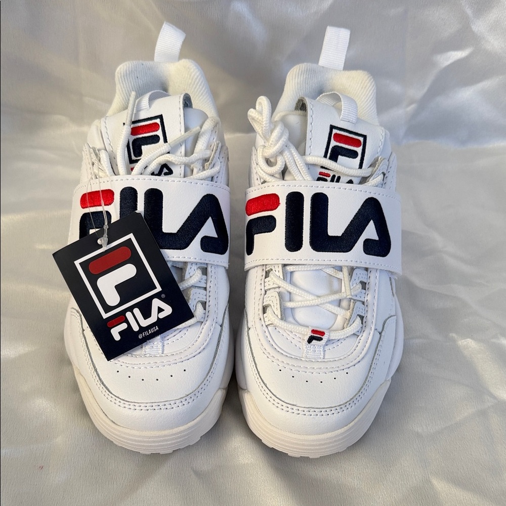 Fila woman White and Navy Sneakers